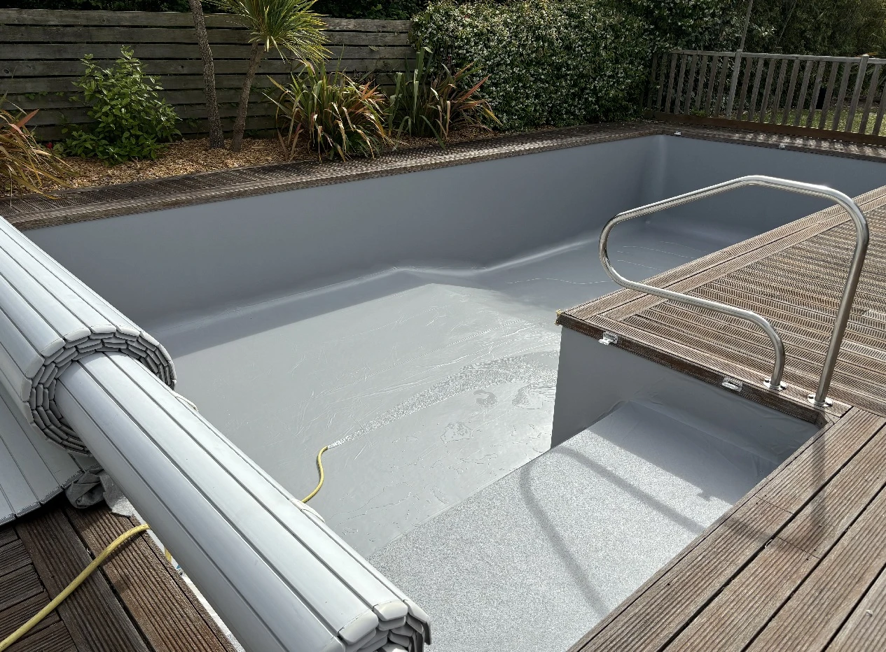 
                                JMA PISCINES -
                                renovation-piscine-b-6